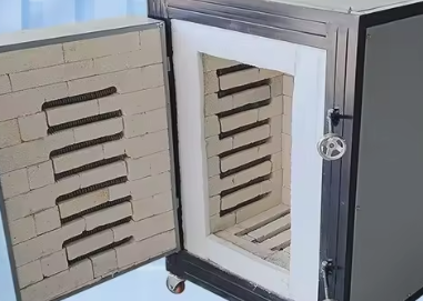 Introduction to firing the FE small electric kiln. (Club members only)