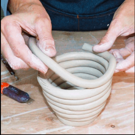 2025 - Term 4 : Introduction to hand building with Rein: (Tuesday evenings) October 7th - Nov 4th